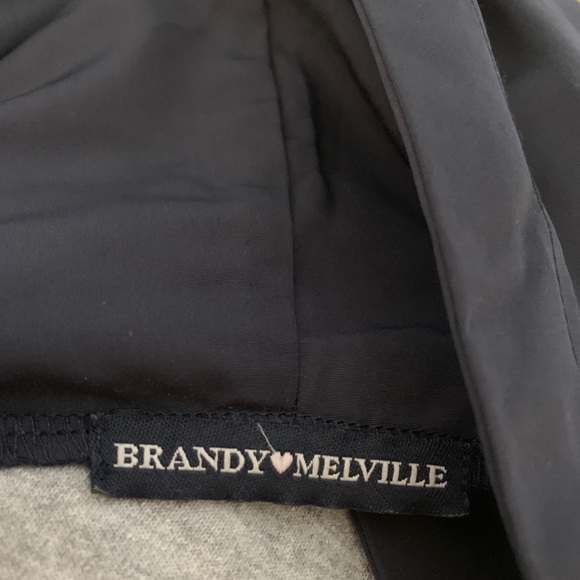 Brandy Melville Windbreaker - Picture 3 of 4